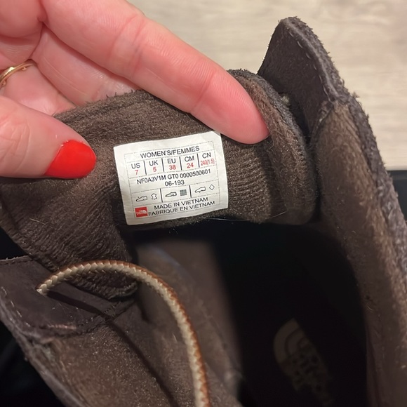 The North Face brown boots - Picture 7 of 11